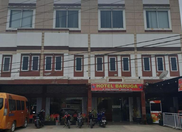 ホテル Oyo 90529  Baruga Makassar