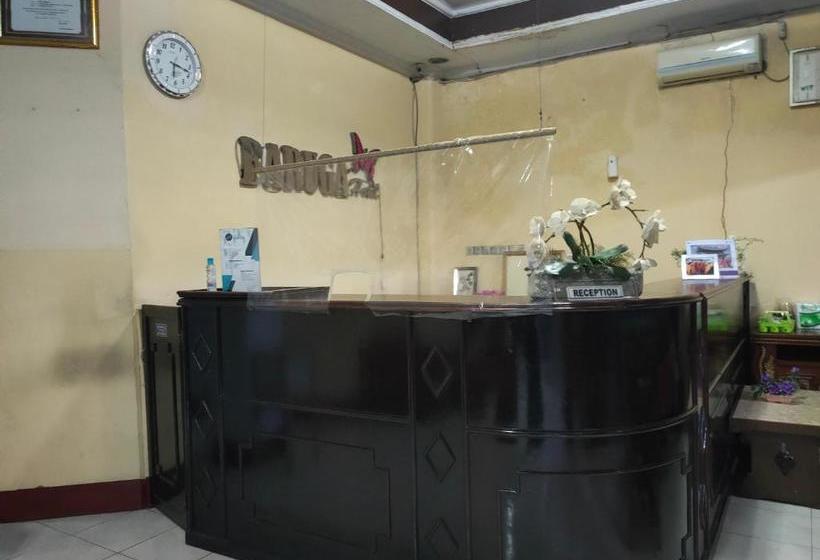 ホテル Oyo 90529  Baruga Makassar