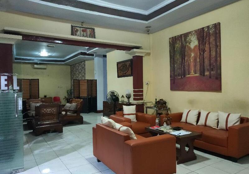 هتل Oyo 90529  Baruga Makassar