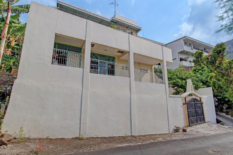 ホテル Oyo 90549 Tumesa Homestay