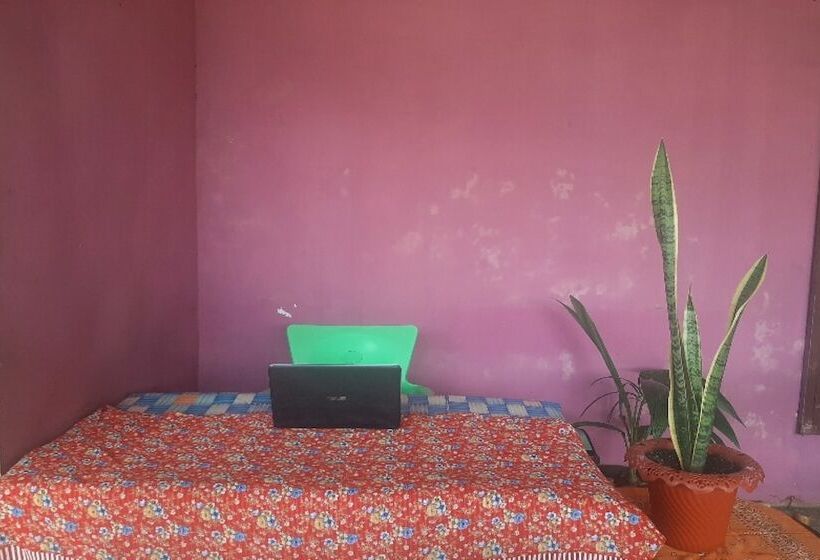 هتل Oyo 90555 Vina Pavilion