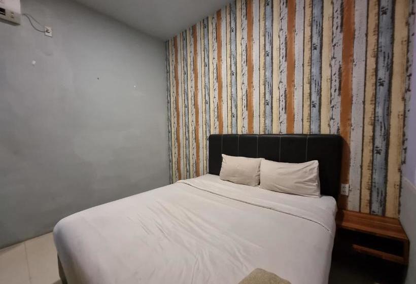 בית מלון כפרי Oyo 90559 Gamacity Residence