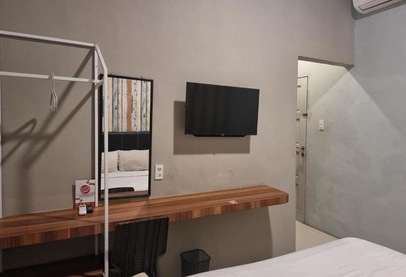 בית מלון כפרי Oyo 90559 Gamacity Residence