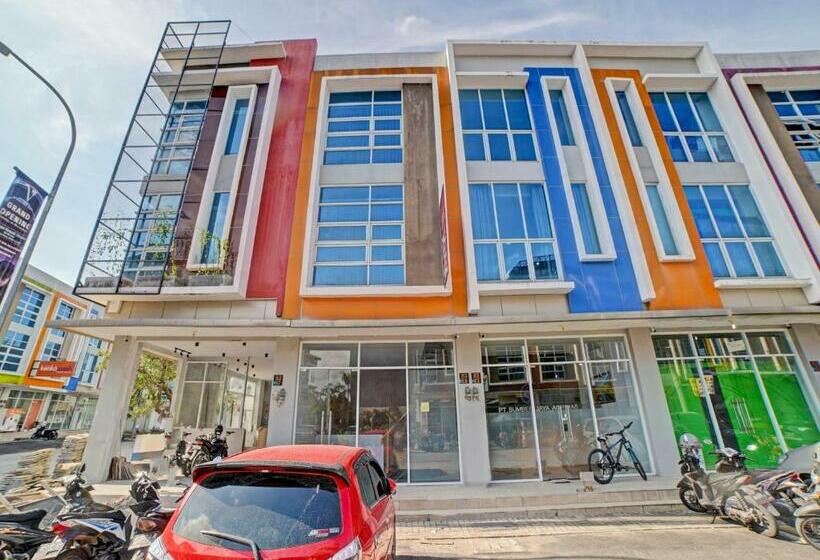 בית מלון כפרי Oyo 90559 Gamacity Residence