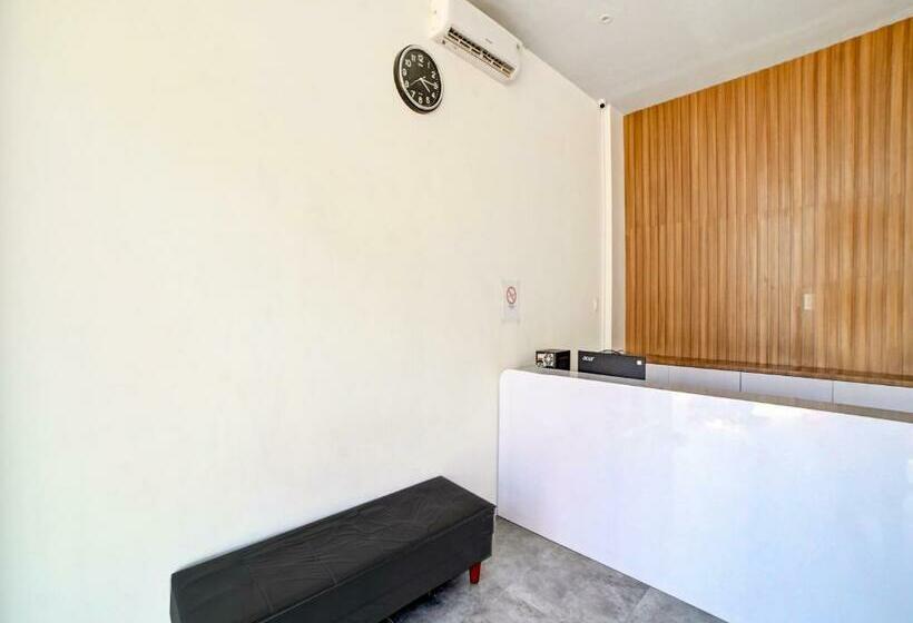 בית מלון כפרי Oyo 90559 Gamacity Residence