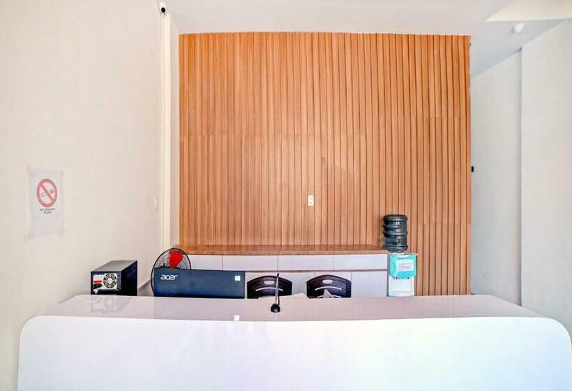 בית מלון כפרי Oyo 90559 Gamacity Residence