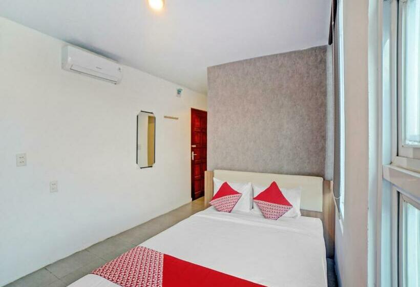 בית מלון כפרי Oyo 90559 Gamacity Residence