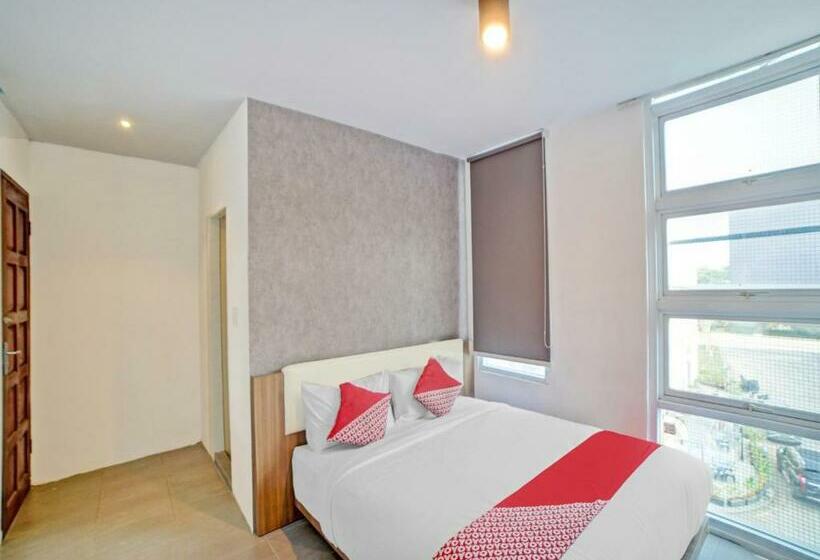 בית מלון כפרי Oyo 90559 Gamacity Residence