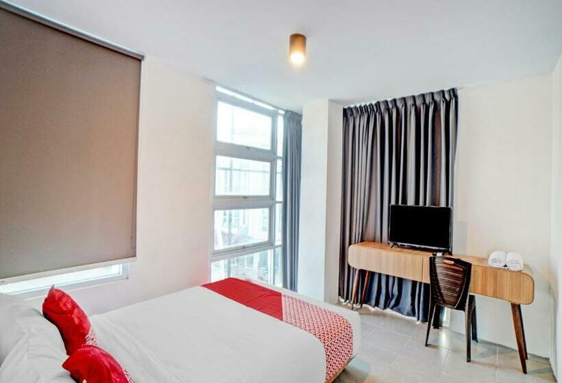 בית מלון כפרי Oyo 90559 Gamacity Residence