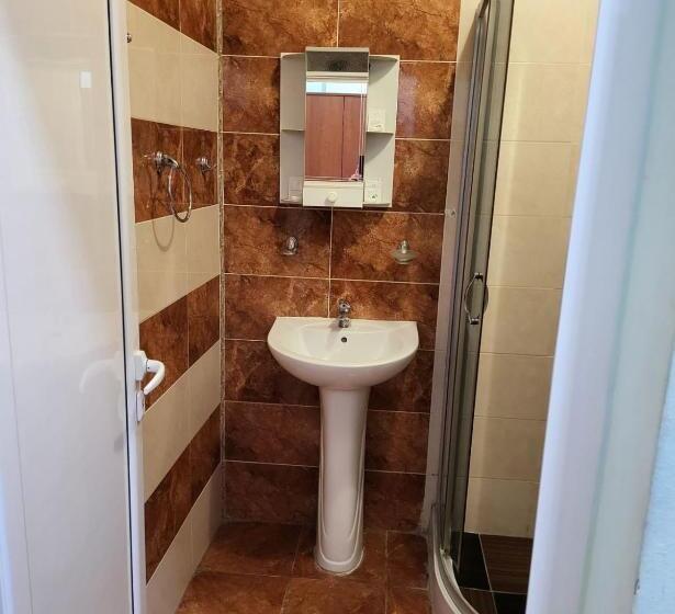 בית מלון כפרי Provans Famili