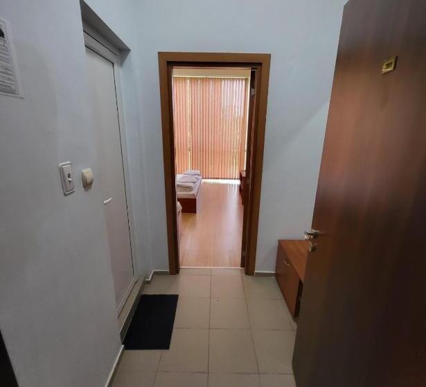 בית מלון כפרי Provans Famili