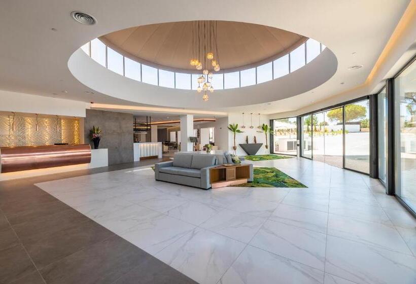 Regency Salgados Hotel & Spa