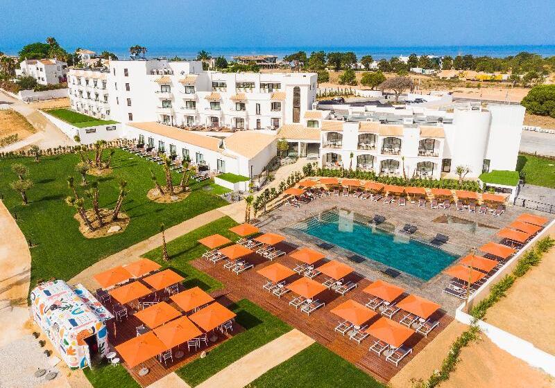 Regency Salgados Hotel & Spa