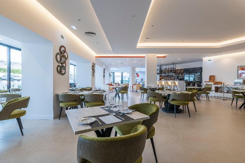 Regency Salgados Hotel & Spa