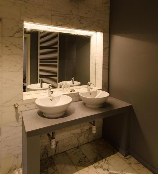 River Lodge Hotel Insolite