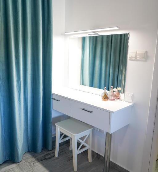 Kamaroporta Luxury Apartments