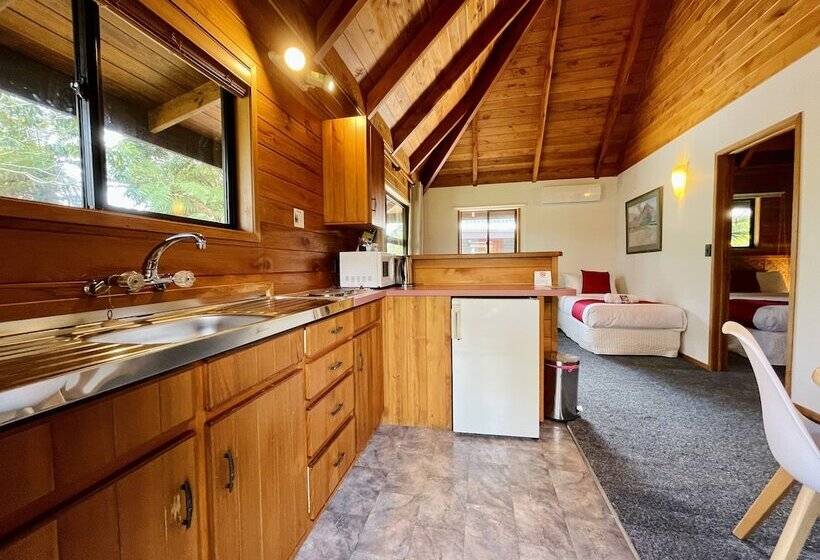 Pacific Harbour Villas