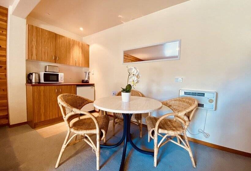 Pacific Harbour Villas