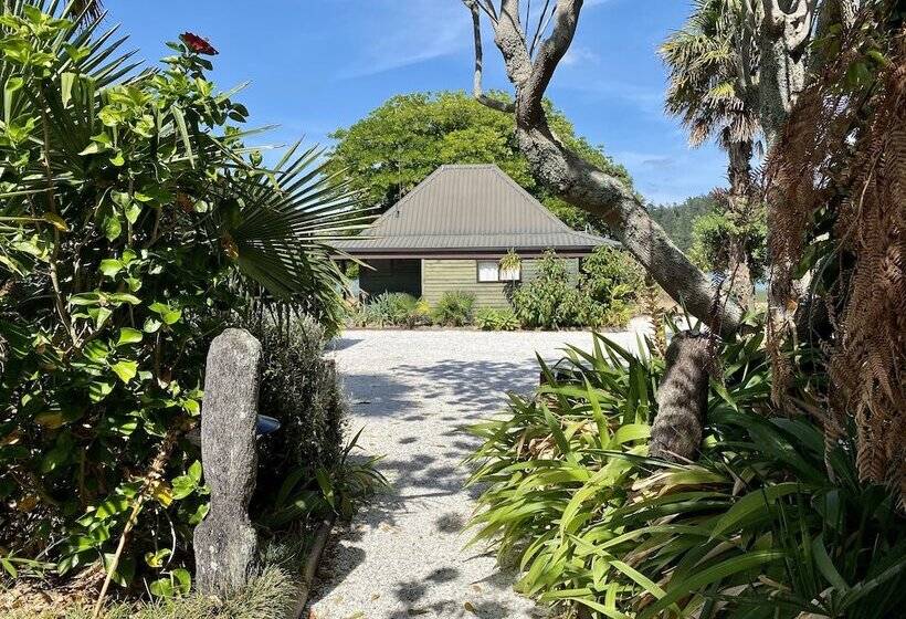 Pacific Harbour Villas