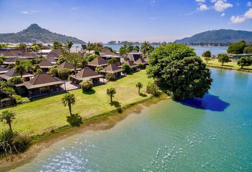 Pacific Harbour Villas