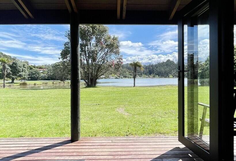 Pacific Harbour Villas