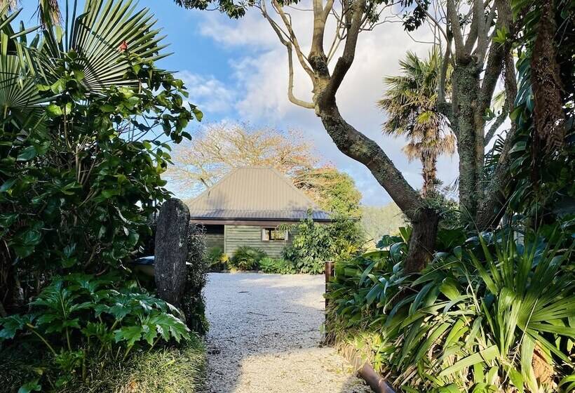 Pacific Harbour Villas