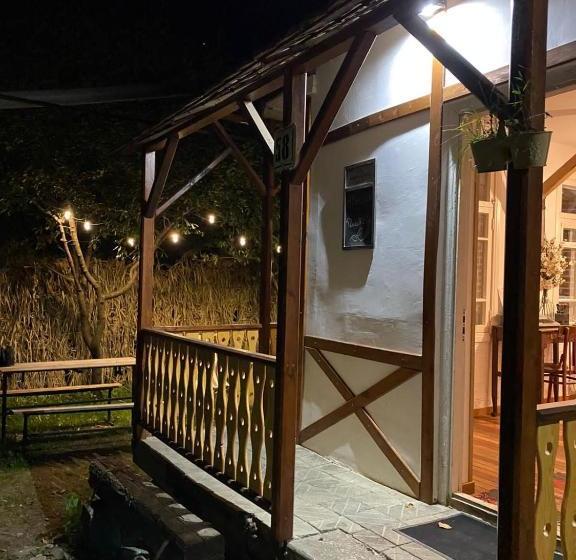 بنسيون Hnameni Stepanavan Guesthouse