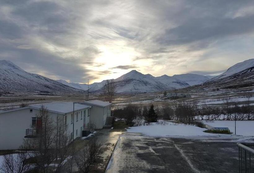 پانسیون Húsabakki Guesthouse