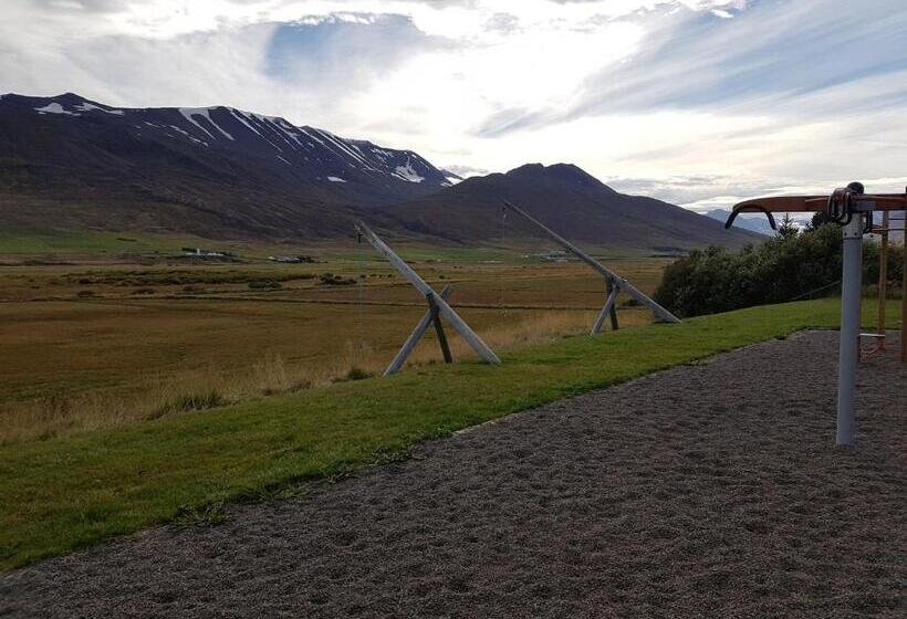 پانسیون Húsabakki Guesthouse