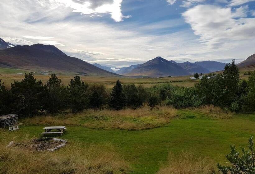 پانسیون Húsabakki Guesthouse