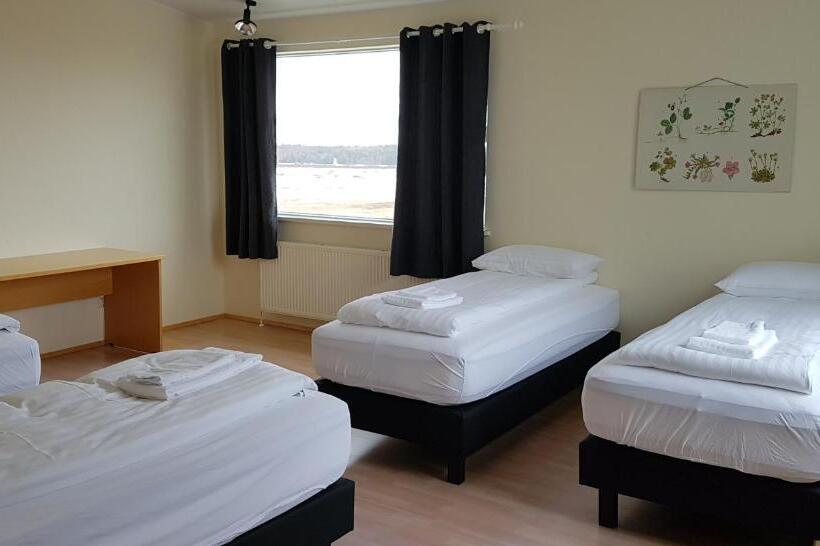 پانسیون Húsabakki Guesthouse