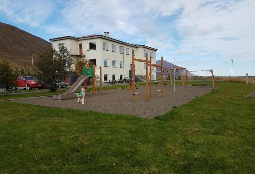 پانسیون Húsabakki Guesthouse