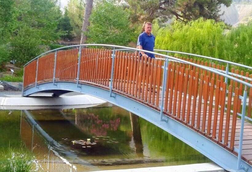 Пансион Isminis Petroktisto