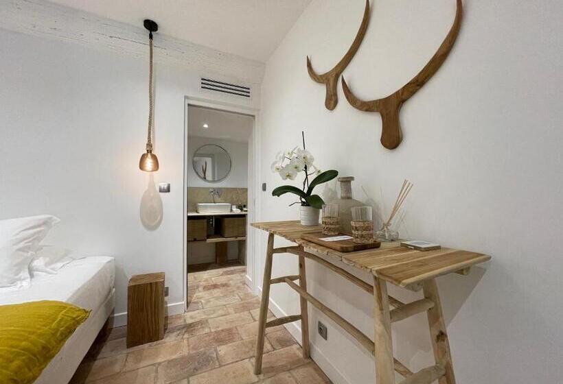 펜션 Mas Millésime   Chambre Double   Petit Déjeuner   Piscine   Mas Du Xviiième Siècle Proche Saint Rémy