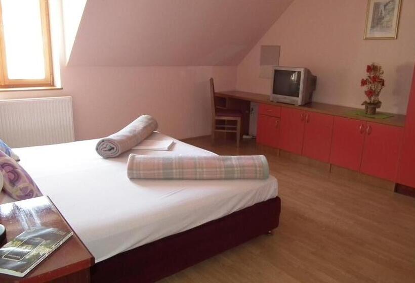 پانسیون Naša Tvrđava Guest Accommodation