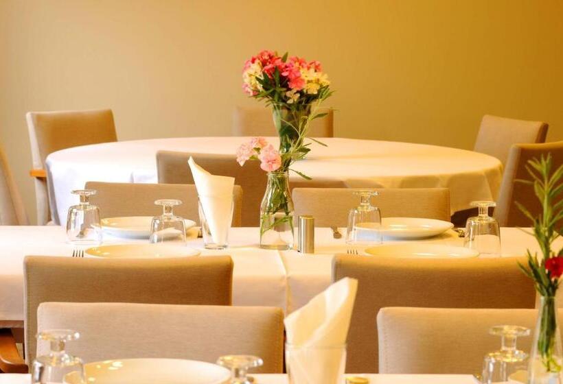 פנסיון Teos Lodge