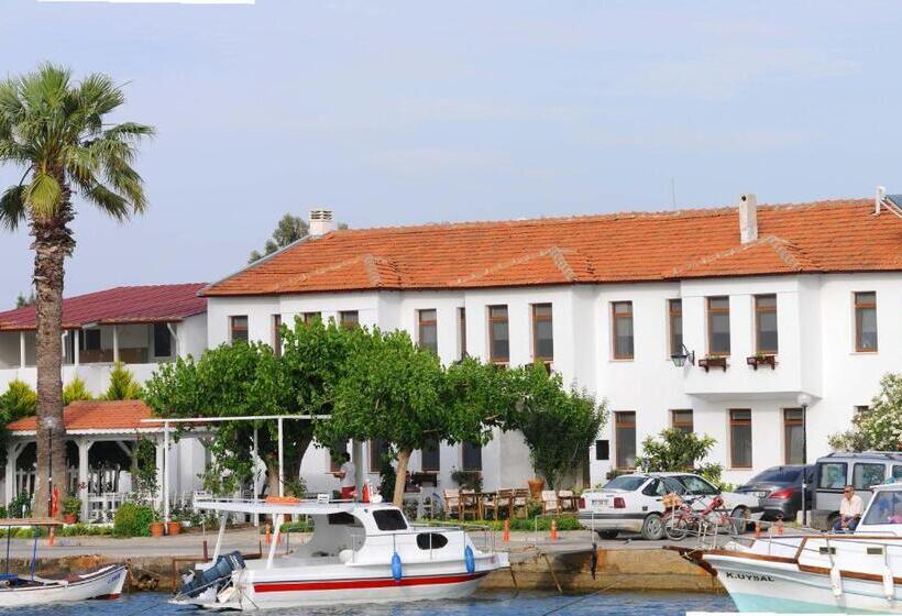 פנסיון Teos Lodge