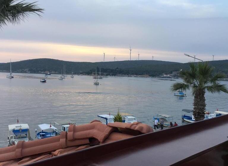 פנסיון Teos Lodge