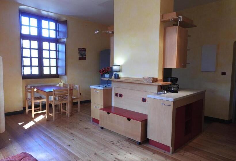 住所 Le Pavillon Des Officiers