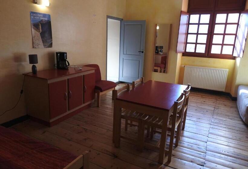 住所 Le Pavillon Des Officiers