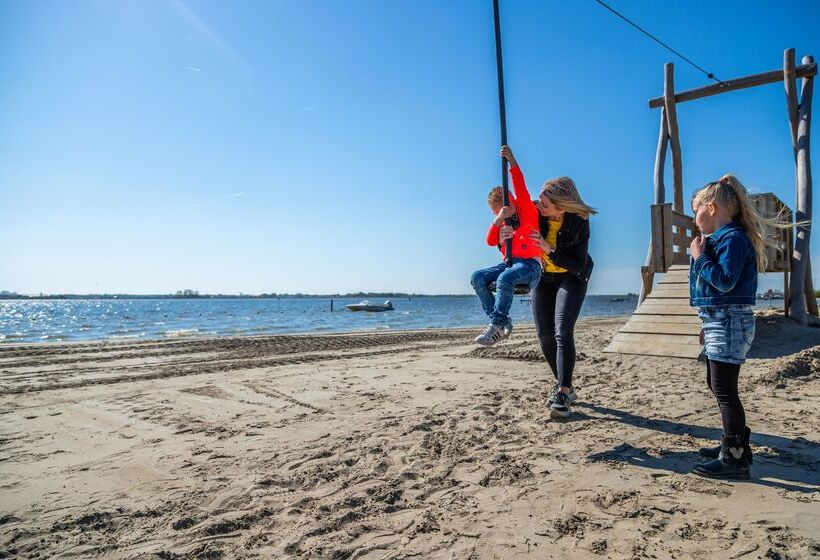 리조트 Europarcs Zuiderzee