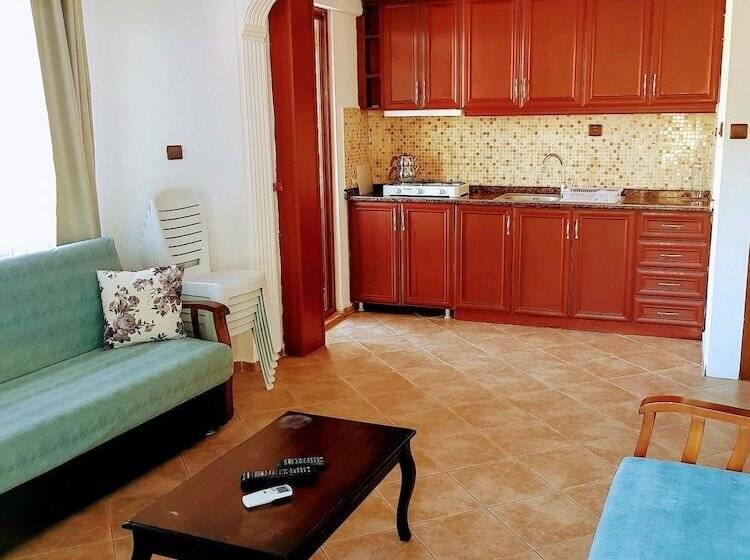Santo Akyaka Home