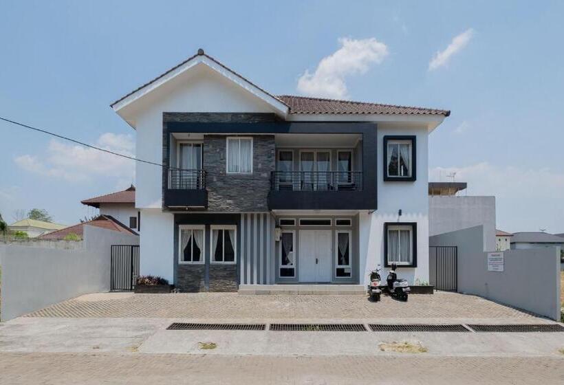 Urbanview Hotel Stariez Karawaci Tangerang By Reddoorz