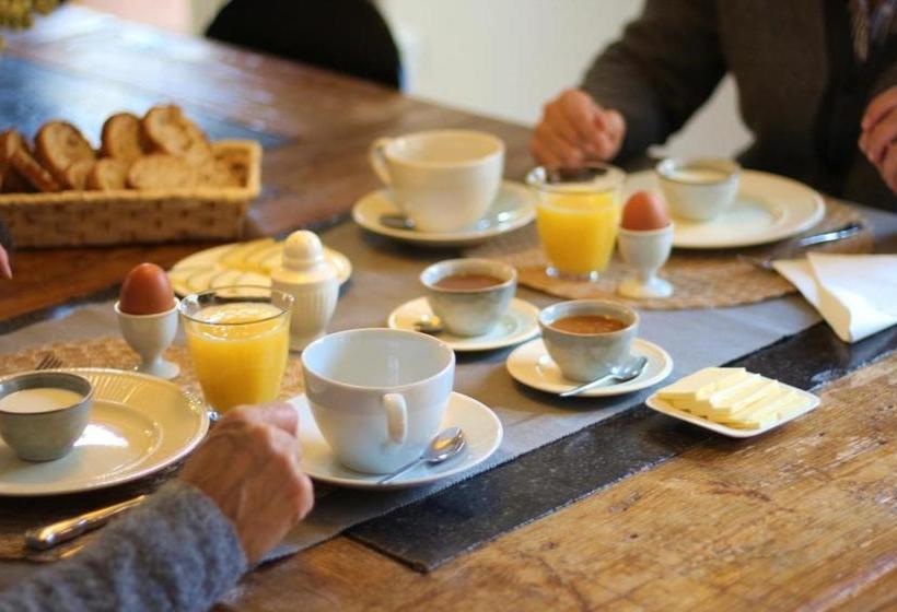 مبيت وإفطار Casa Cholavila