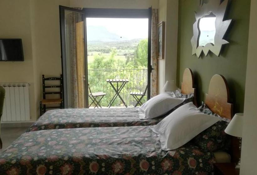 مبيت وإفطار Casa Cholavila