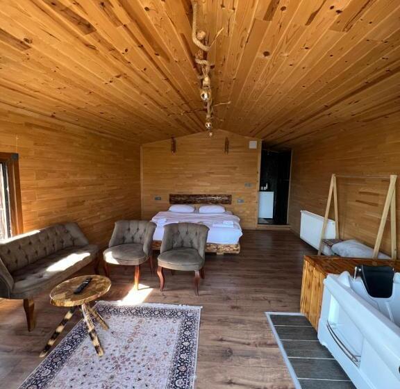 צימר Li̇vora Dağ Evleri̇