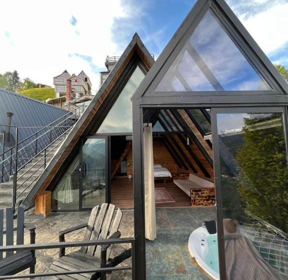 צימר Li̇vora Dağ Evleri̇