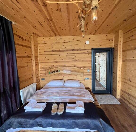 צימר Li̇vora Dağ Evleri̇