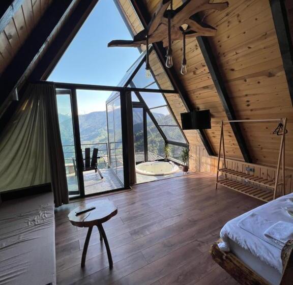 צימר Li̇vora Dağ Evleri̇