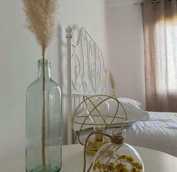 مبيت وإفطار Mama Maja